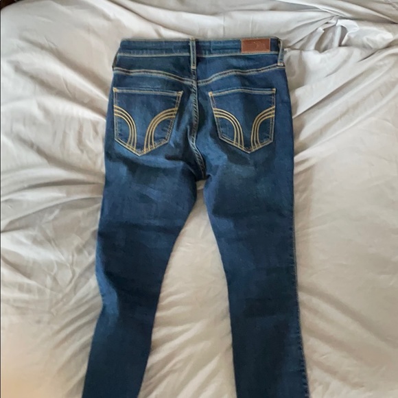 BNWOT Hollister Jeans - Picture 3 of 4